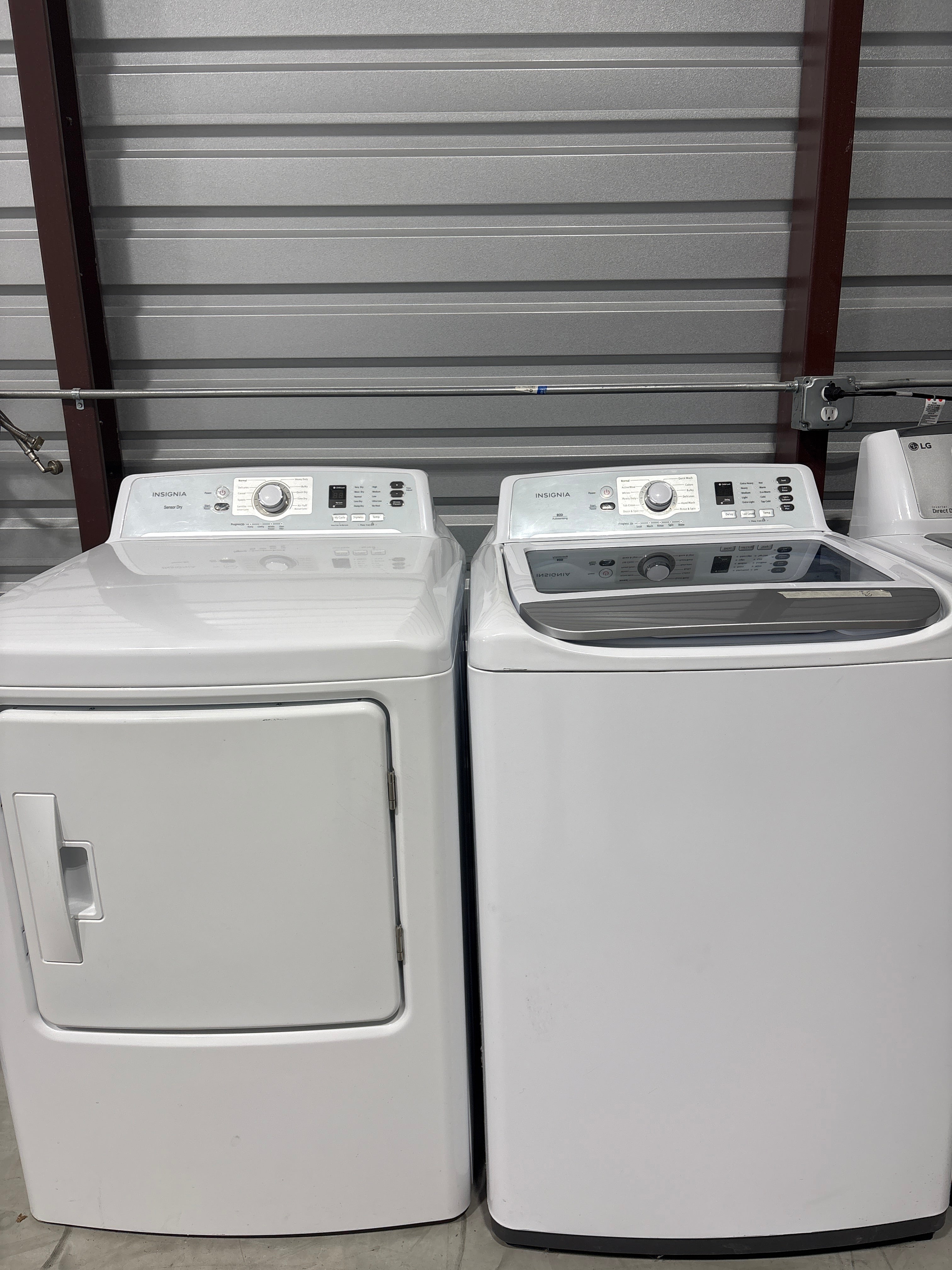 Insignia Top Load Washer & Gas Dryer Set - Refurbished | Austin TX