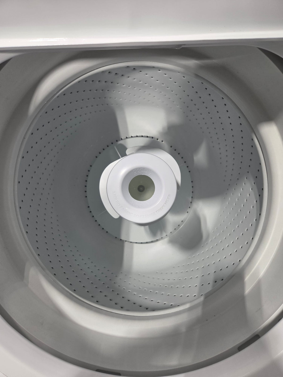 Whirlpool Top Load Washer & Electric Dryer Set - Refurbished | Austin TX