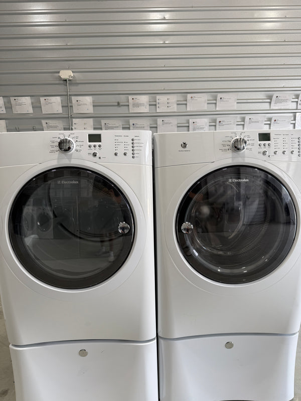 Electrolux Front Load Washer & Electric Dryer Set - Refurbished | Austin TX